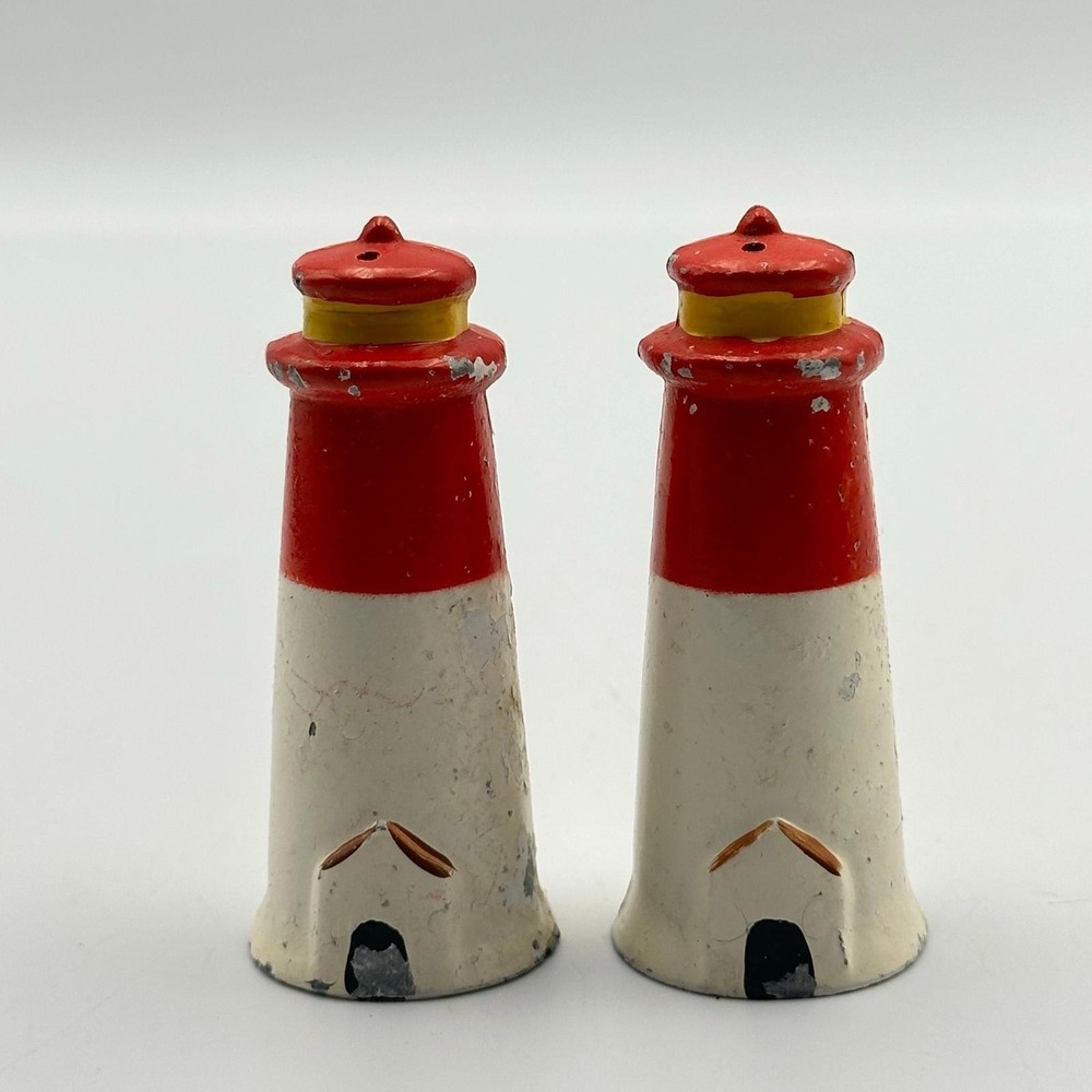 SP18-vintage metal, lighthouse salt and pepper shakers